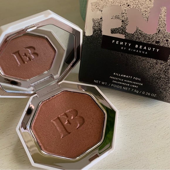 Bundle FENTY Killawatt Foil Freestyle Highlighter & Pro Kiss'r Luscious … - Picture 6 of 14